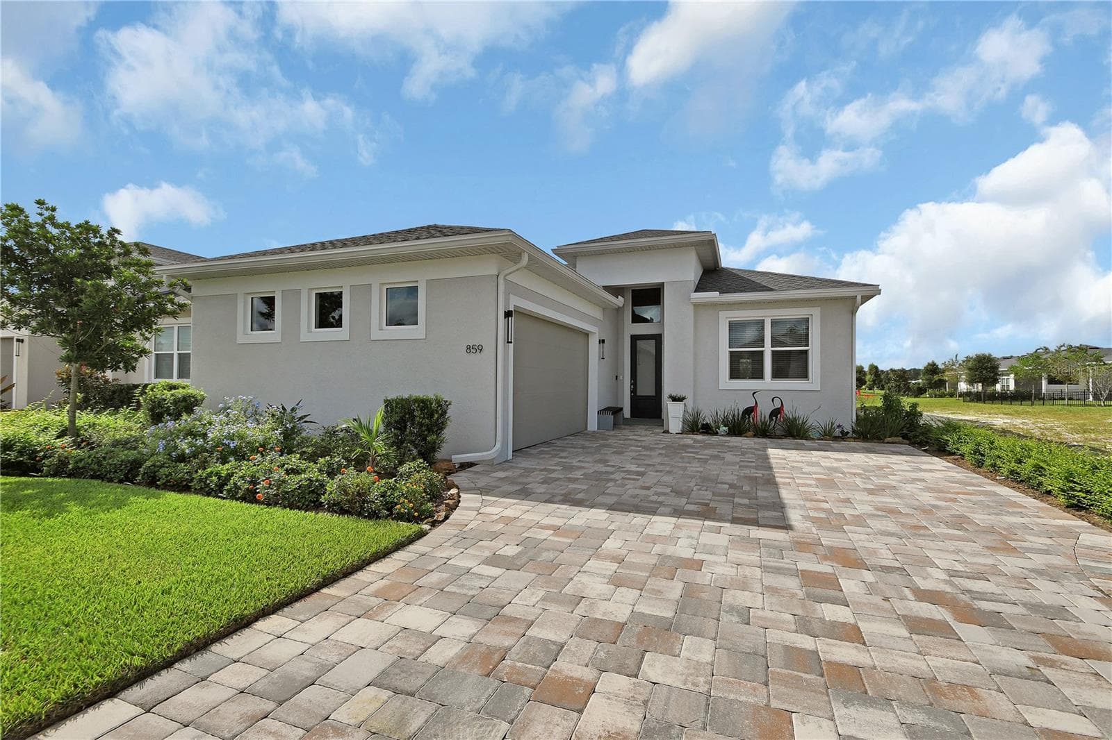 859 LILIANA DR
