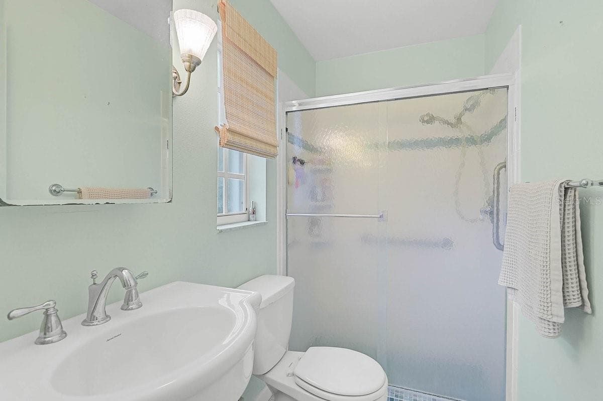 Single Family Residence at 1113 DERIAN PL, NOKOMIS, photo 19 of 34