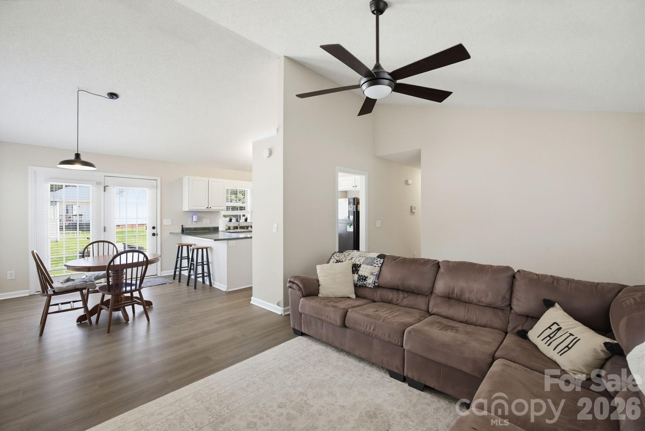 Single Family Residence at 21 Oak Meadow Lane, Thomasville, photo 9 of 31