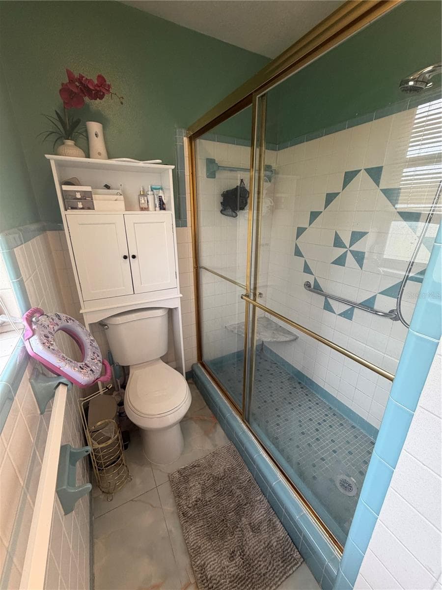 Single Family Residence at 10909 W ELBOW DR, TAMPA, photo 17 of 18
