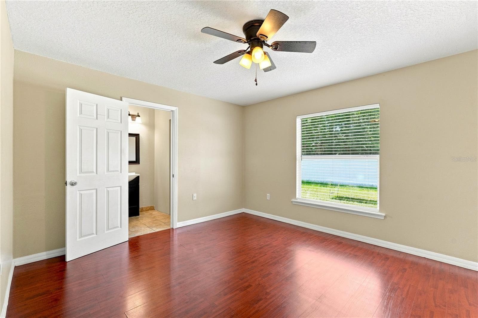 Single Family Residence at 930 DERBYSHIRE DR, KISSIMMEE, photo 16 of 29