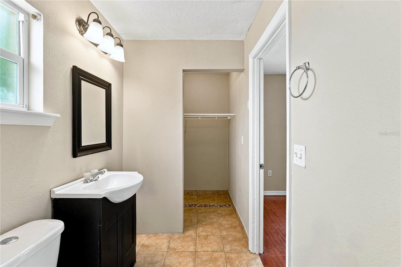 Single Family Residence at 930 DERBYSHIRE DR, KISSIMMEE, photo 17 of 29