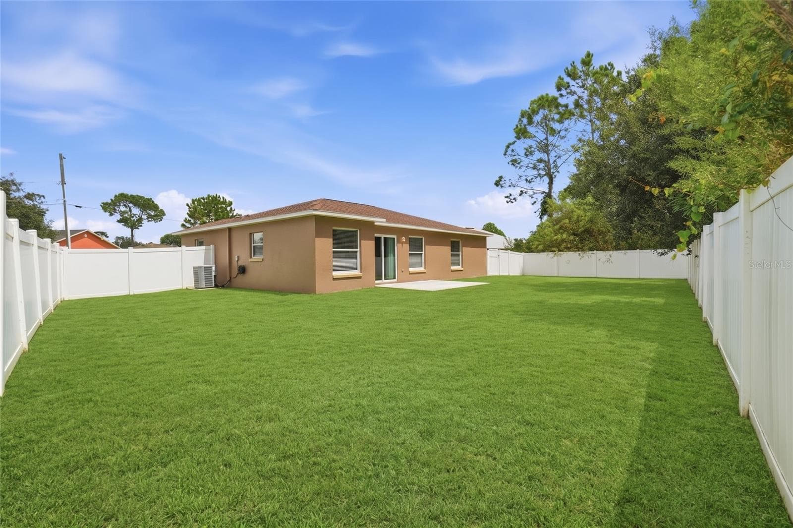 Single Family Residence at 930 DERBYSHIRE DR, KISSIMMEE, photo 28 of 29