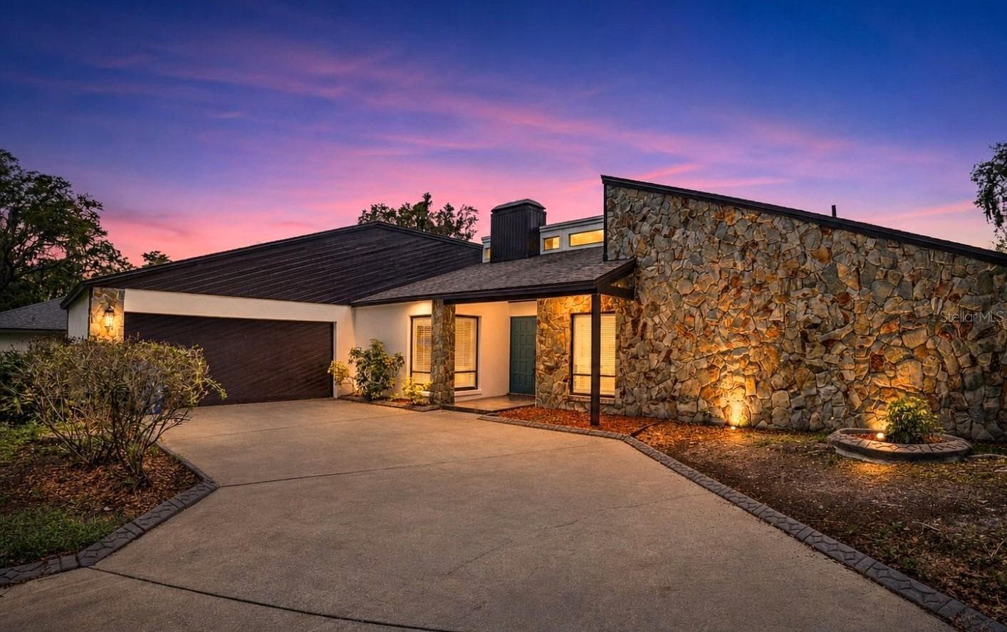 3033 WISTER CIR