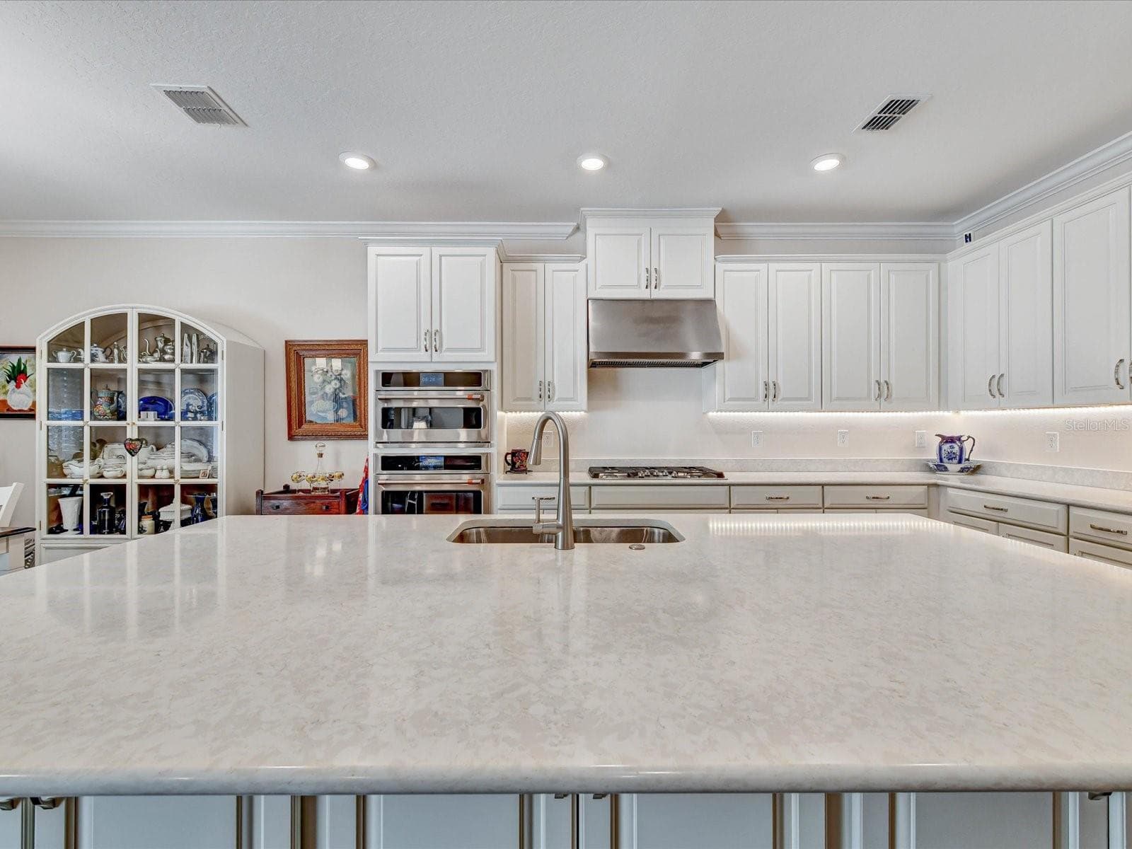 Single Family Residence at 29735 CASSINO CT, WESLEY CHAPEL, photo 7 of 76