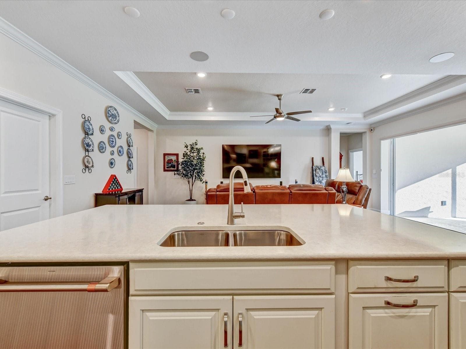 Single Family Residence at 29735 CASSINO CT, WESLEY CHAPEL, photo 13 of 76