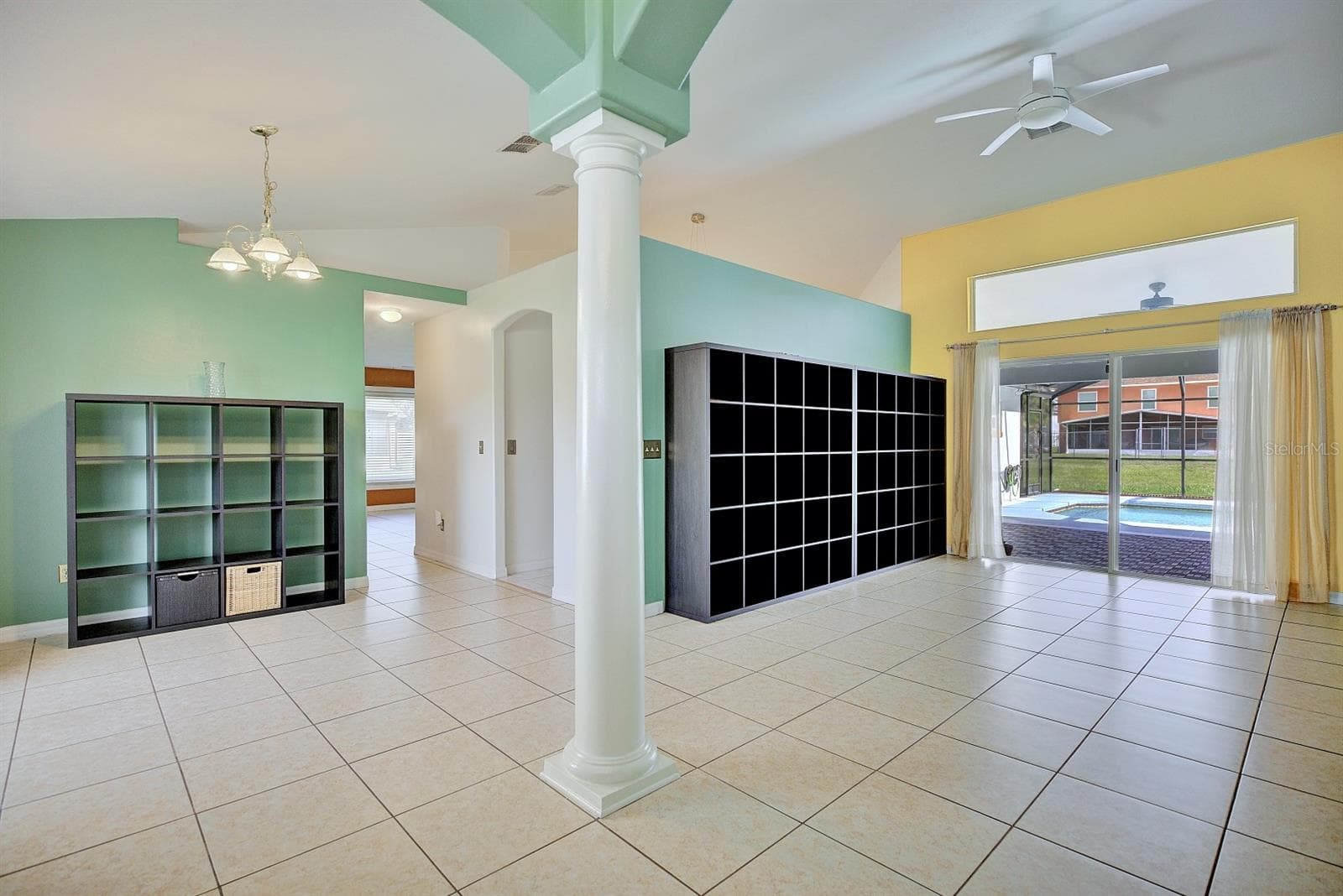 Foyer - 858 MENDOZA DR, KISSIMMEE