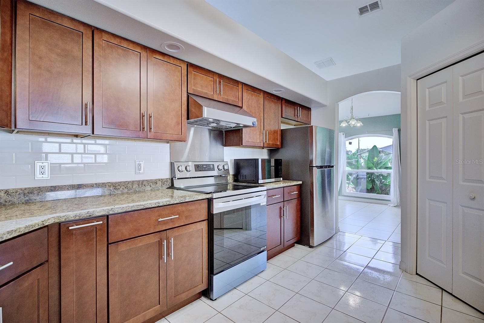 Kitchen - 858 MENDOZA DR, KISSIMMEE