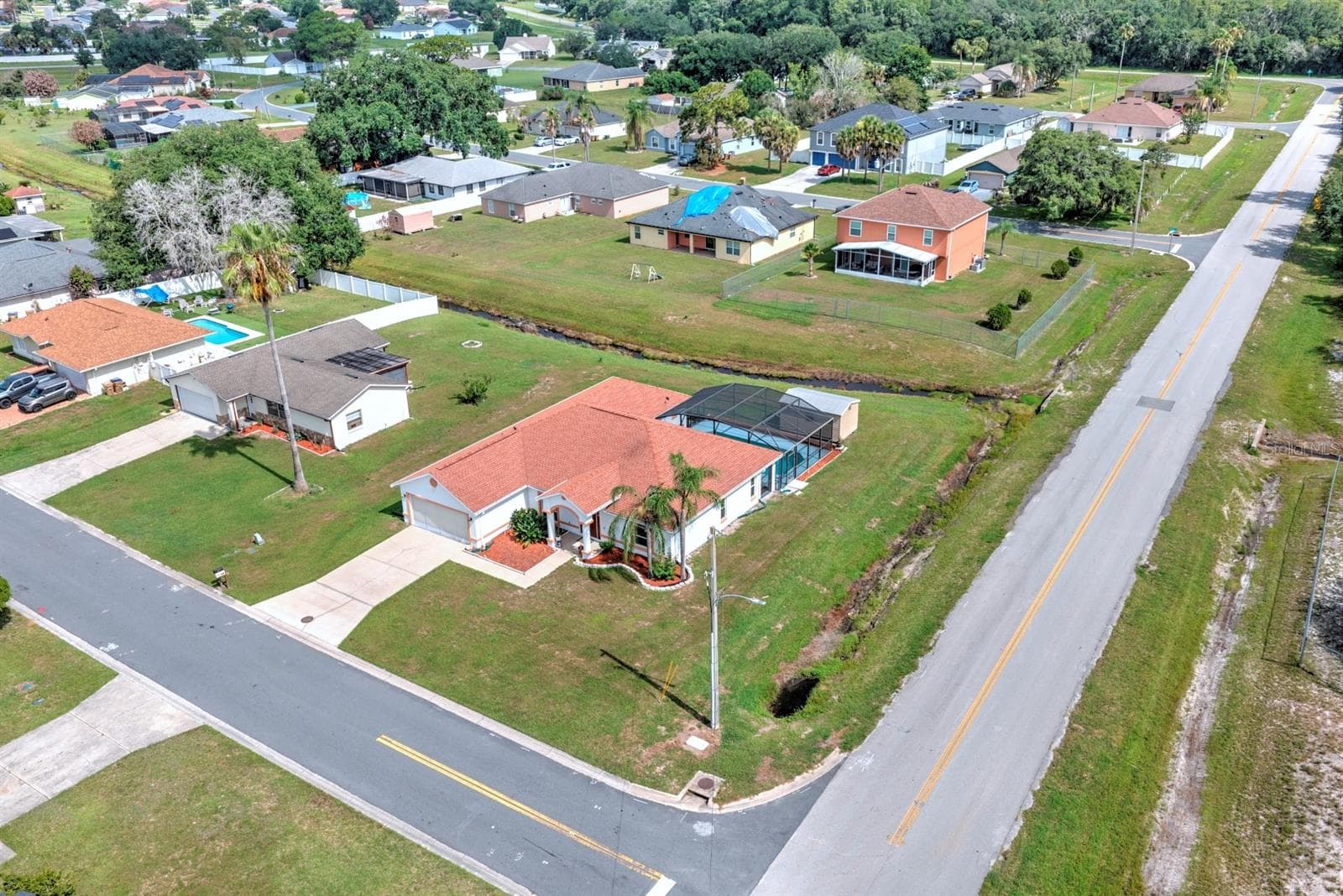 Single Family Residence at 858 MENDOZA DR, KISSIMMEE, photo 32 of 37