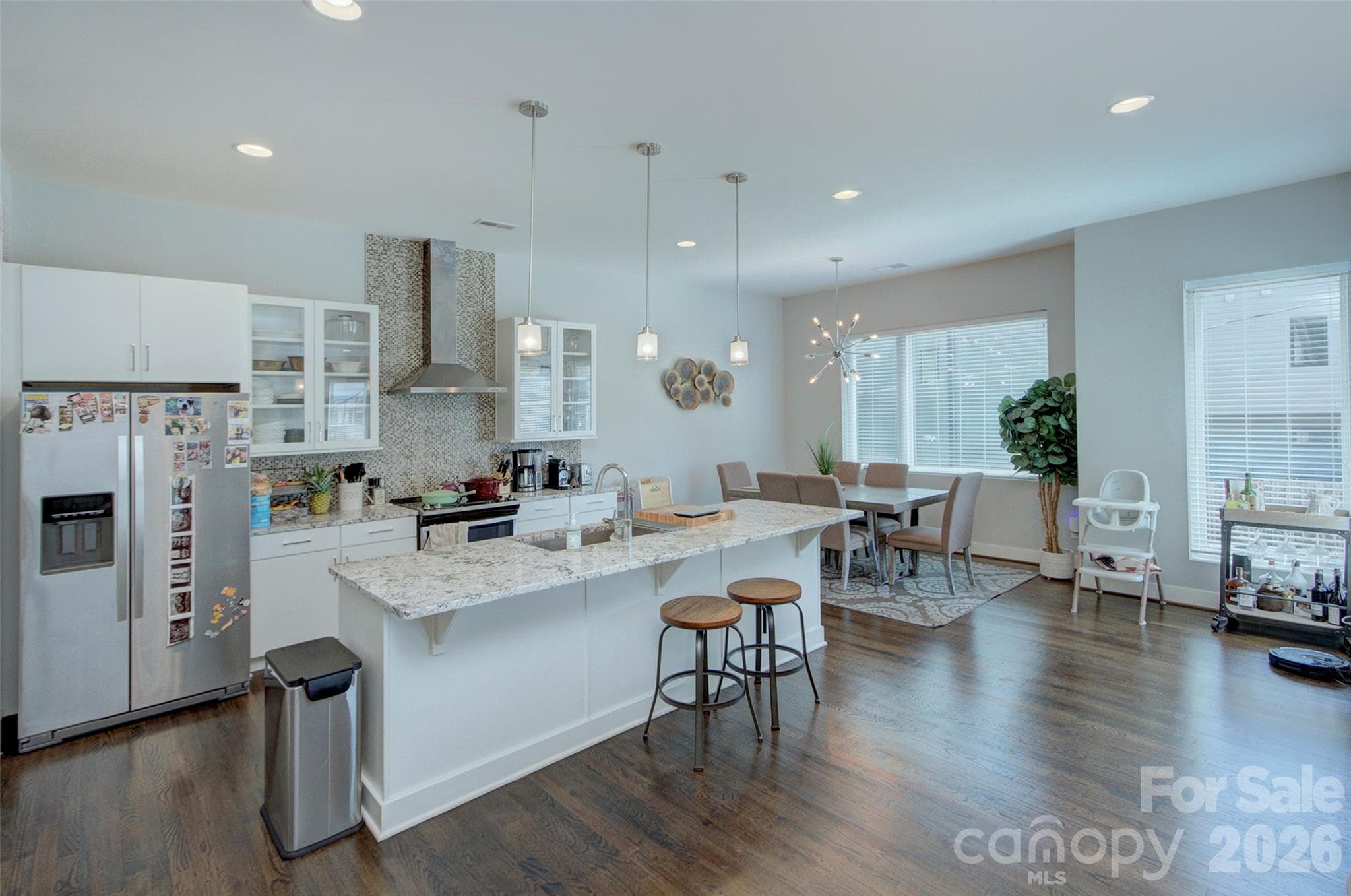 Condominium at 914 Westbrook Drive, Charlotte, photo 7 of 34