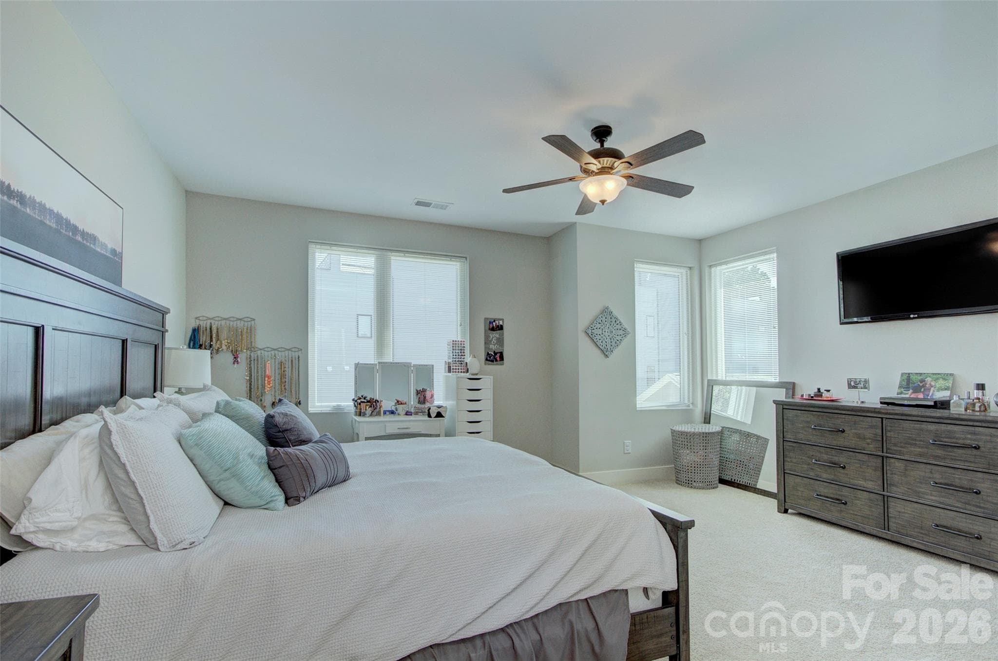 Condominium at 914 Westbrook Drive, Charlotte, photo 12 of 34