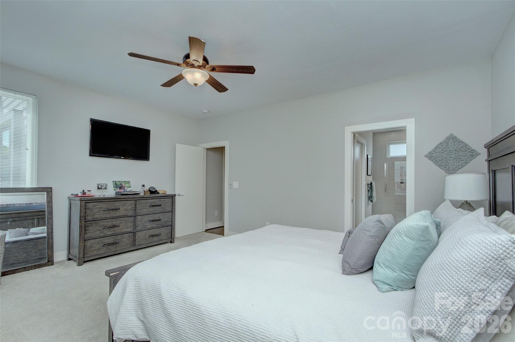 Condominium at 914 Westbrook Drive, Charlotte, photo 13 of 34