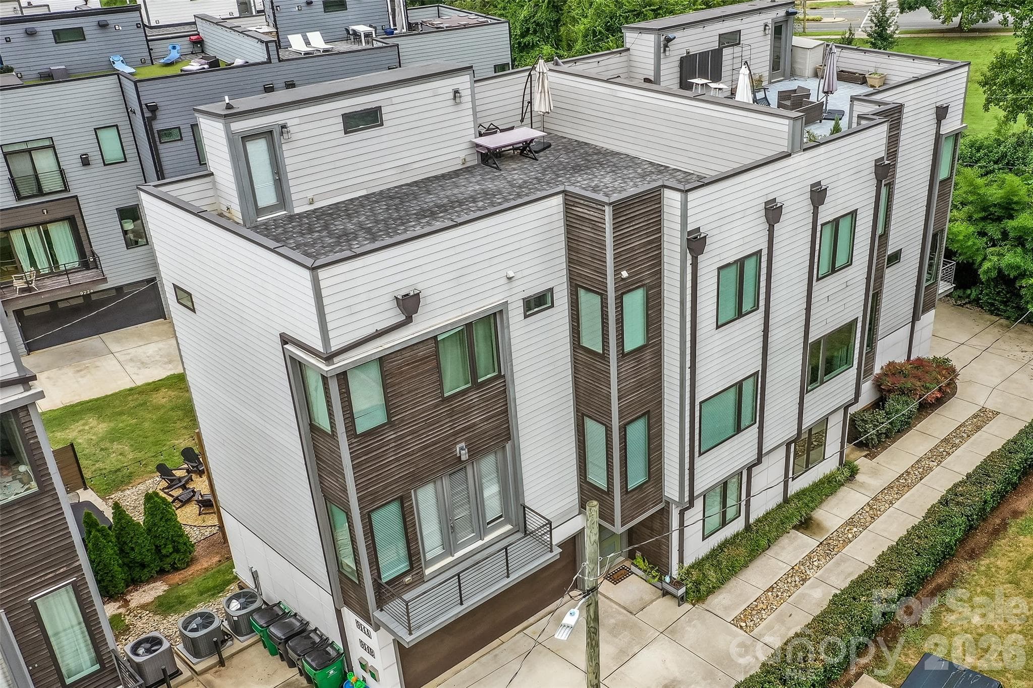 Condominium at 914 Westbrook Drive, Charlotte, photo 29 of 34