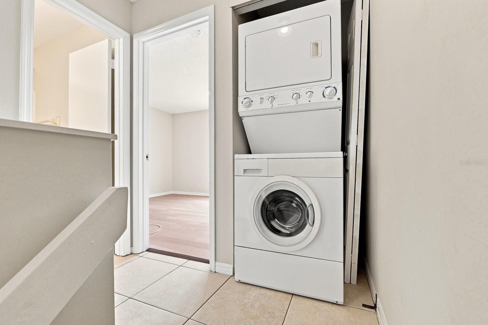 Townhouse at 16573 BRIGADOON DR, TAMPA, photo 10 of 27