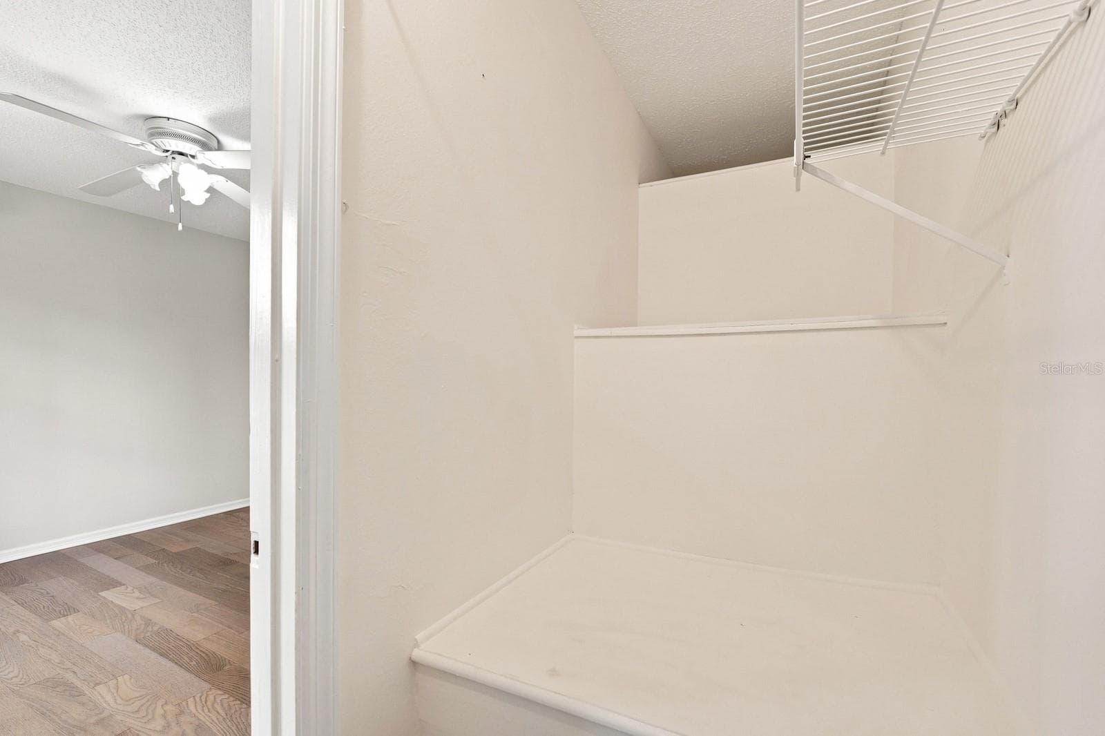 Townhouse at 16573 BRIGADOON DR, TAMPA, photo 14 of 27