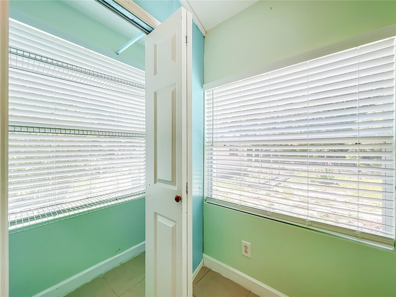 Single Family Residence at 1118 LITTLE SPRING HILL DR, OCOEE, photo 30 of 62