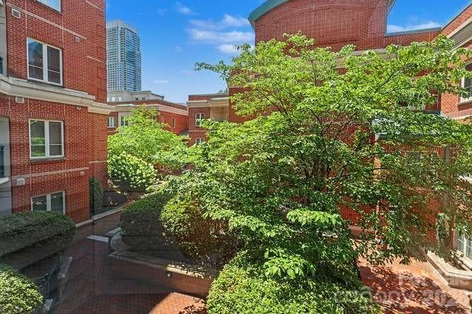 Condominium at 401 N Church Street, Charlotte, photo 30 of 36