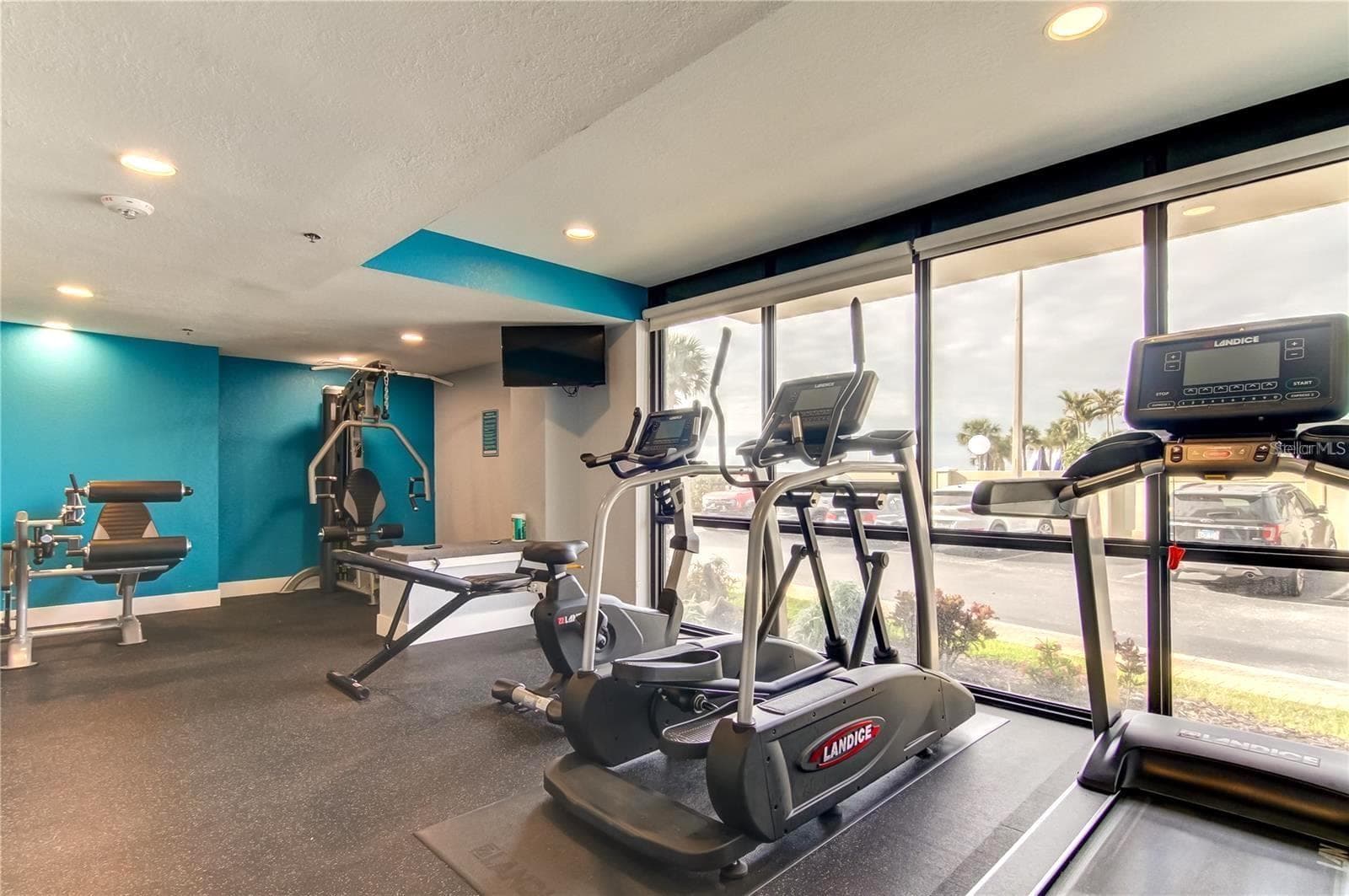 Gym - 5396 GULF BLVD #909, ST PETE BEACH