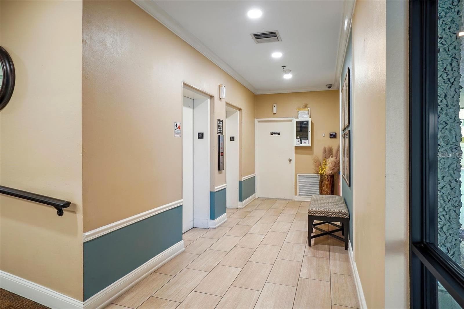 Elevators - 5396 GULF BLVD #909, ST PETE BEACH