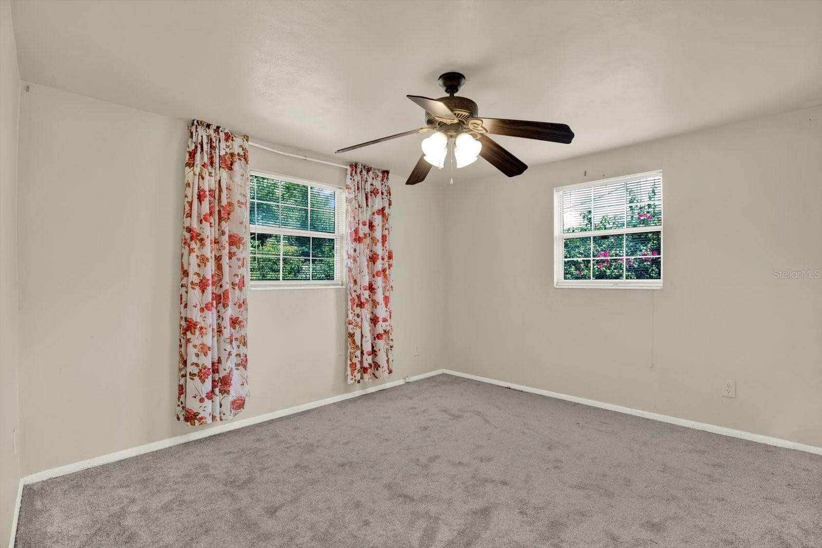 Single Family Residence at 4737 LONGWOOD AVE, HOLIDAY, photo 8 of 23