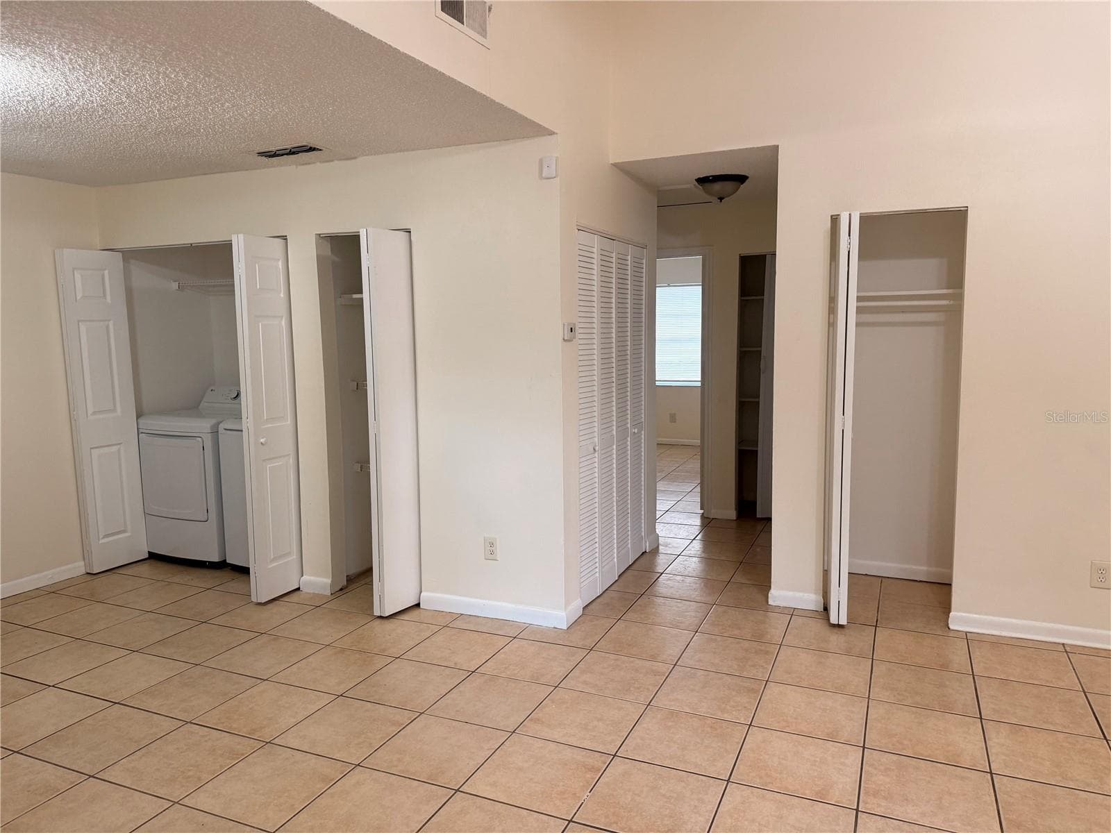 Half Duplex at 9406 N HARTTS DR #A, TAMPA, photo 10 of 24