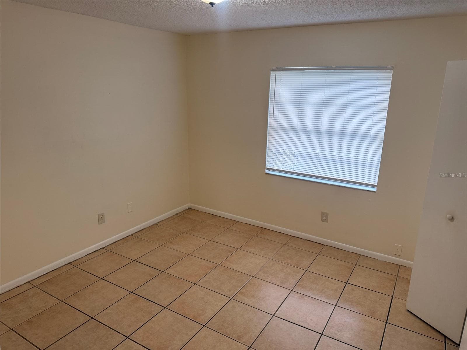 Half Duplex at 9406 N HARTTS DR #A, TAMPA, photo 18 of 24
