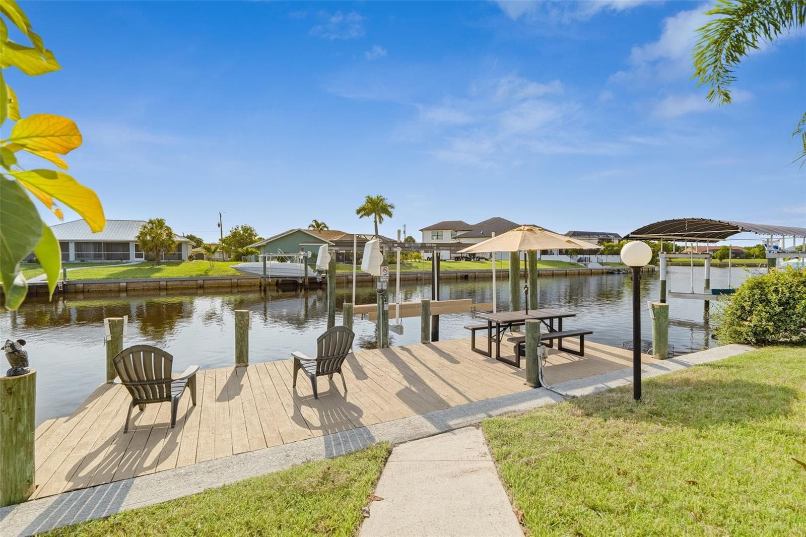 Dock with lift and Gulf access - 4209 FLAMINGO BLVD, PORT CHARLOTTE