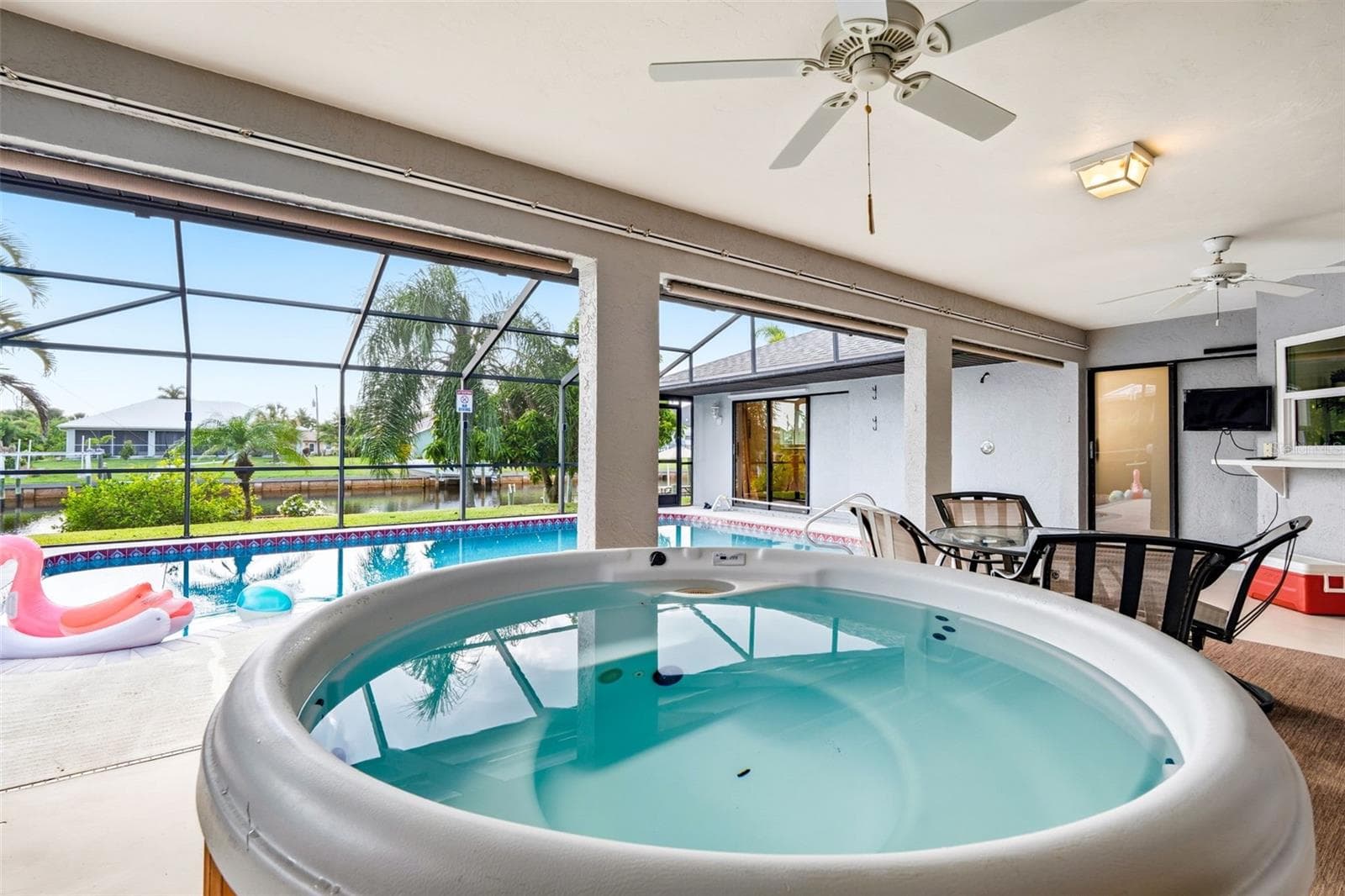 Hot tub - 4209 FLAMINGO BLVD, PORT CHARLOTTE
