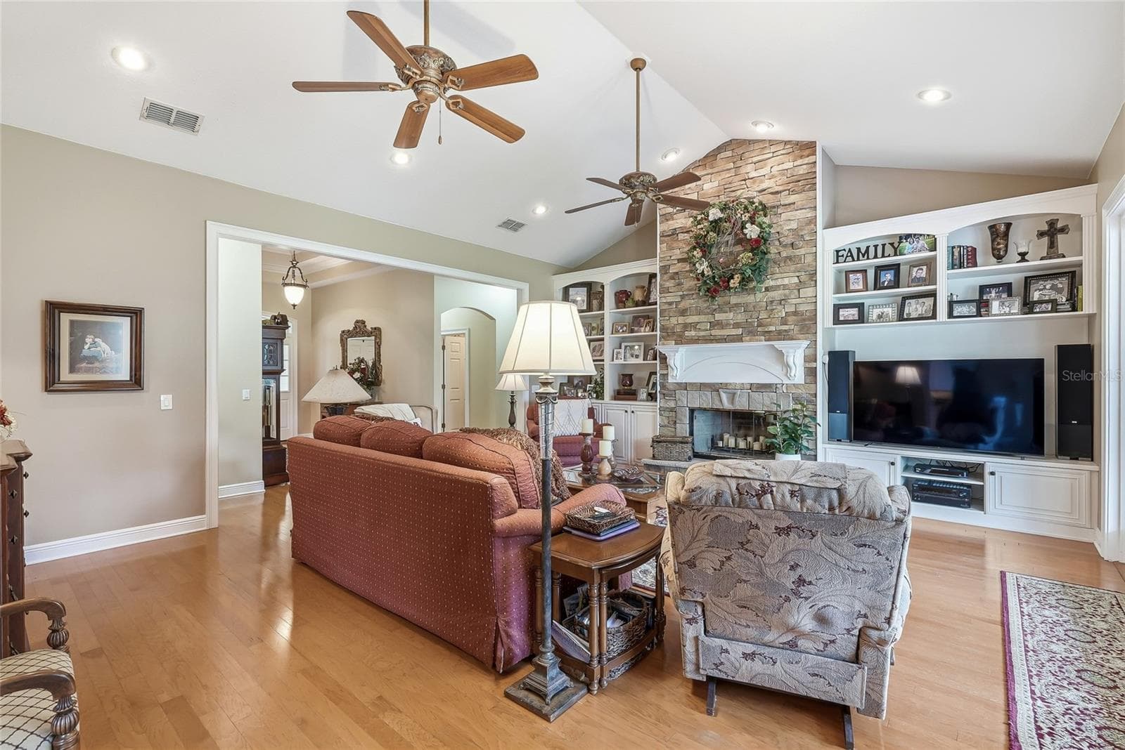 Living Room - 18350 HANCOCK BLUFF RD, DADE CITY