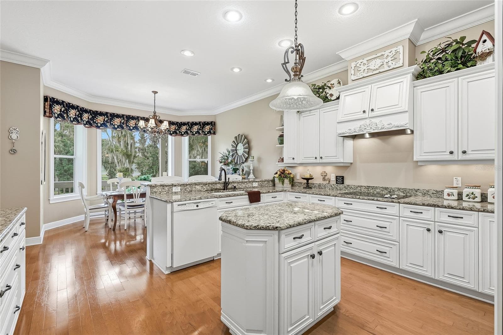 Kitchen - 18350 HANCOCK BLUFF RD, DADE CITY