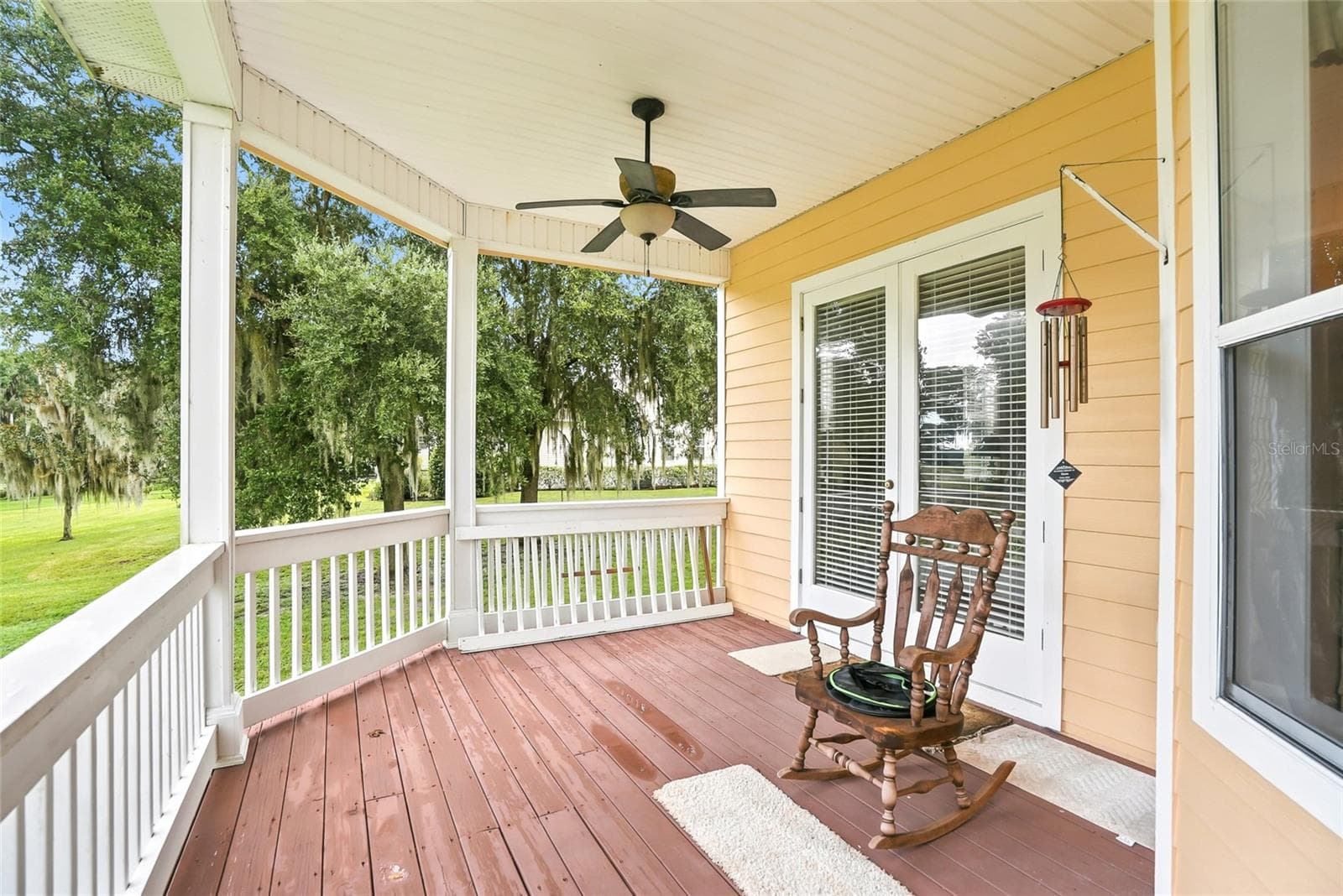 Back Porch - 18350 HANCOCK BLUFF RD, DADE CITY