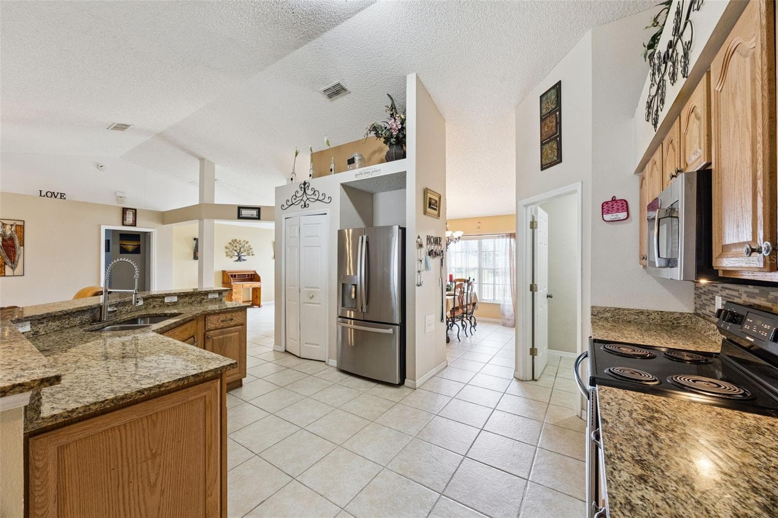 Single Family Residence at 1674 KEELING DR, DELTONA, photo 15 of 49