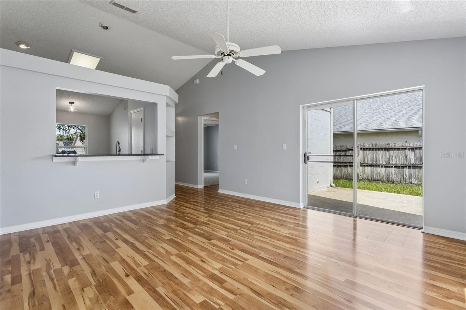 Living room - 2657 WINCHESTER CIR, EUSTIS