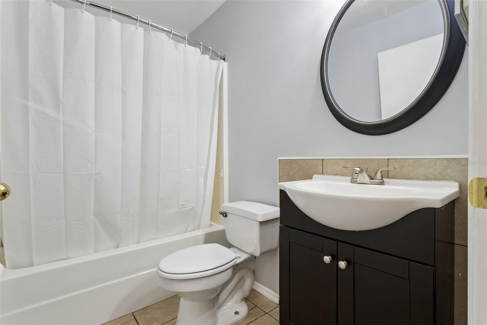 2nd bathroom - 2657 WINCHESTER CIR, EUSTIS