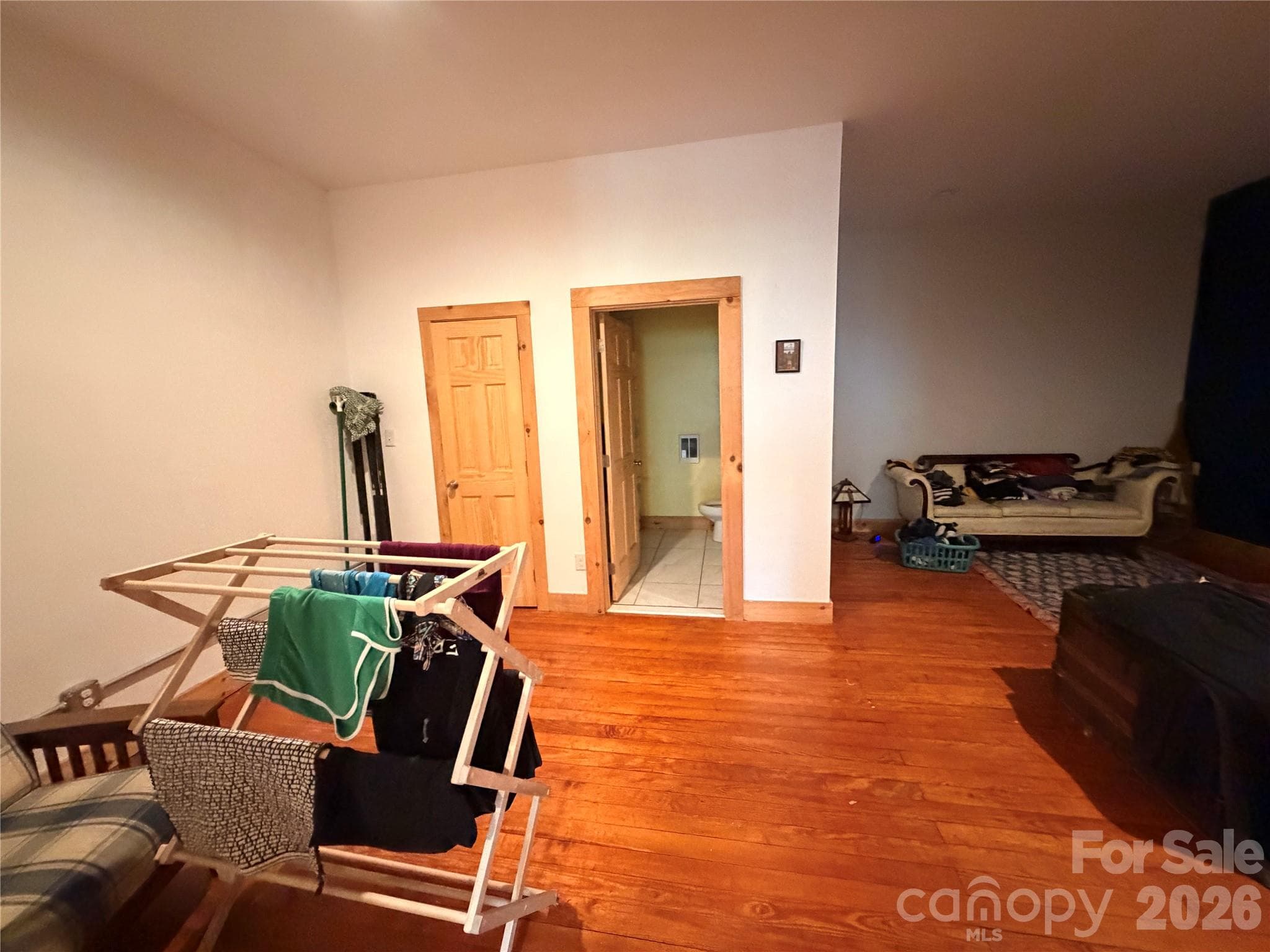 Hardwood floors - 20 S Main Street S, Marshall