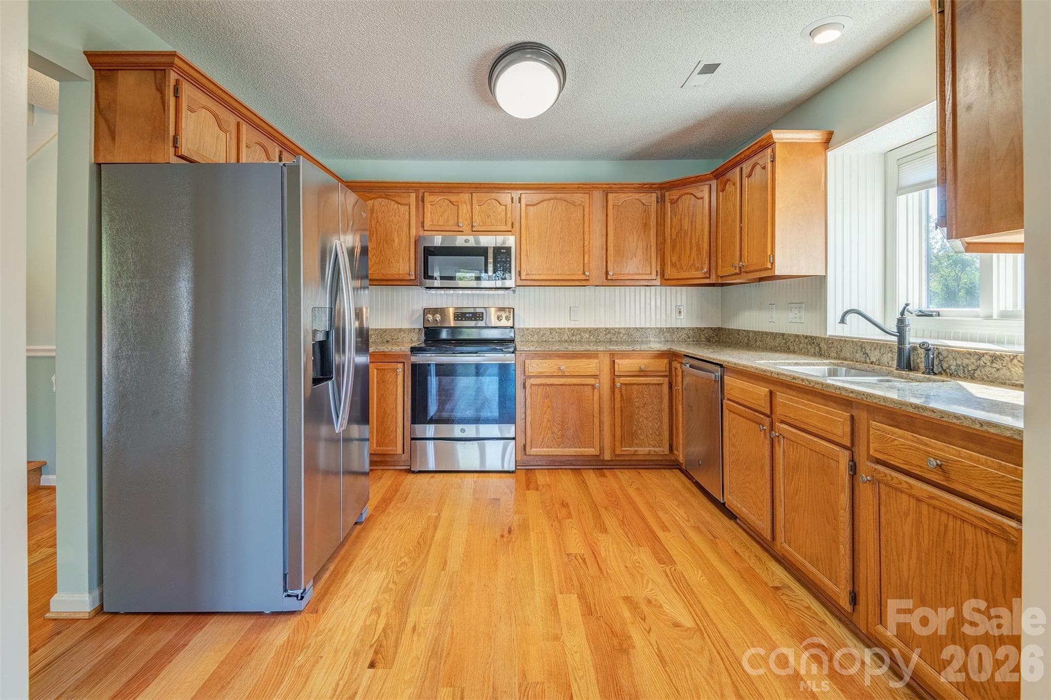 Townhouse at 227 Kyfields Drive, Weaverville, photo 6 of 29