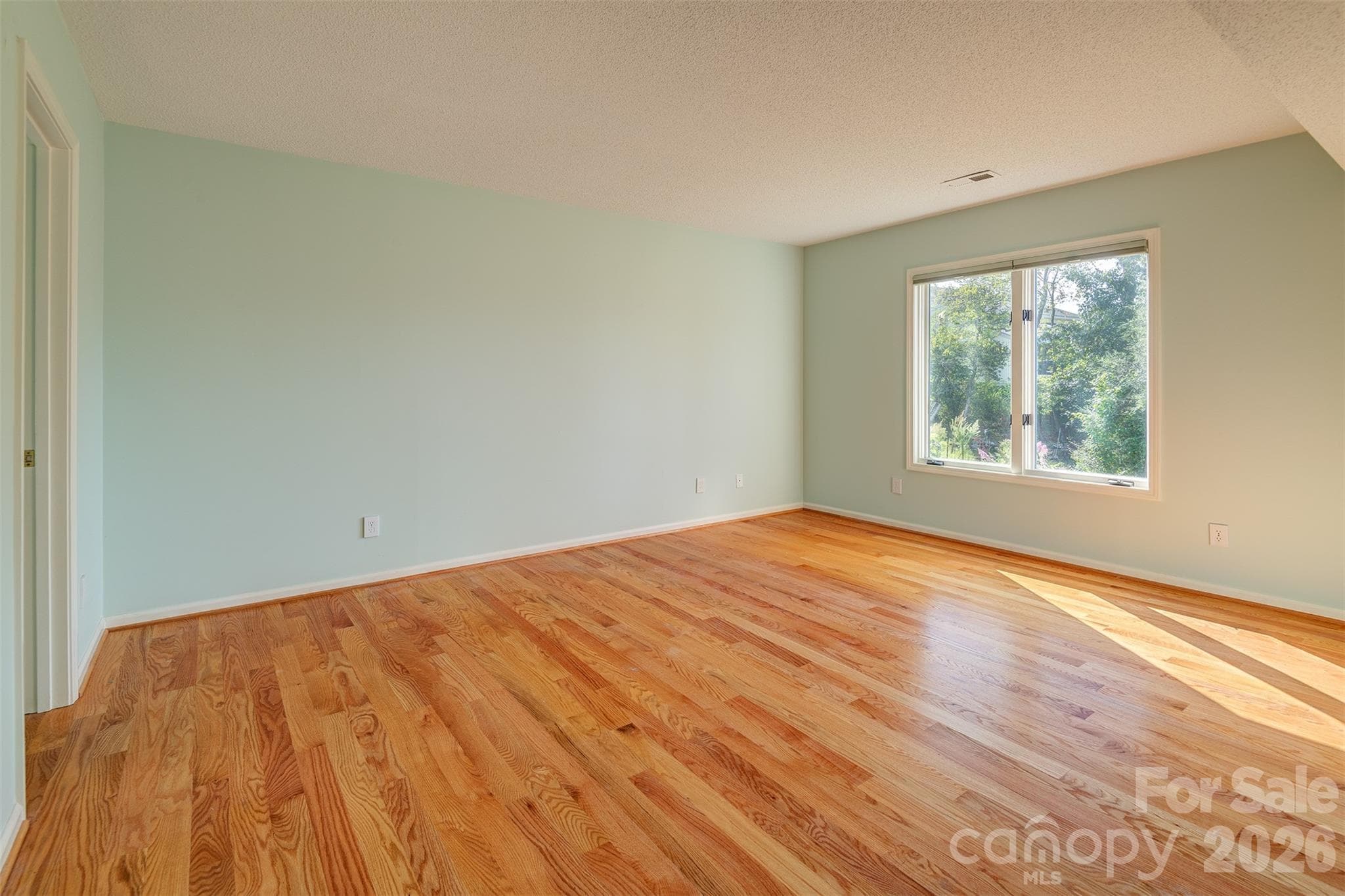 Townhouse at 227 Kyfields Drive, Weaverville, photo 15 of 29