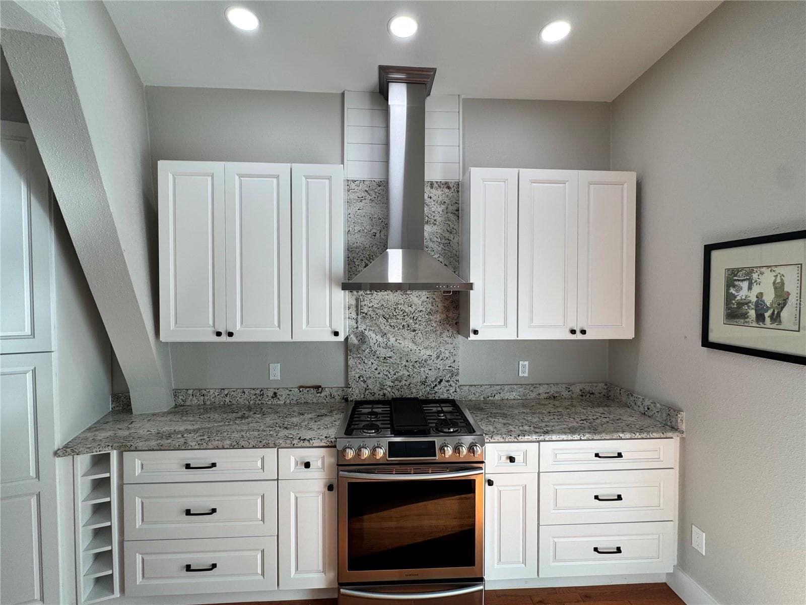Kitchen Main House - 9710 BLACK BEAR CT, NEW PORT RICHEY