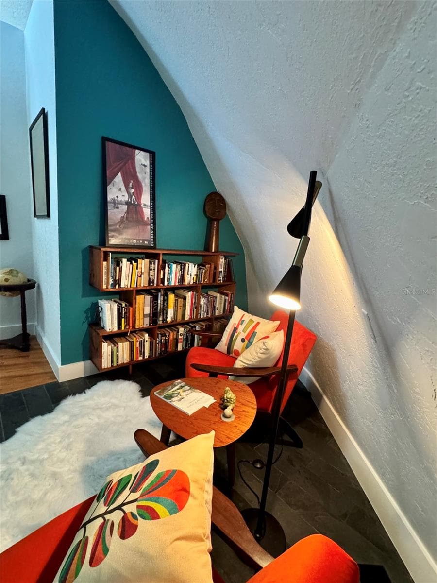 Library - 9710 BLACK BEAR CT, NEW PORT RICHEY