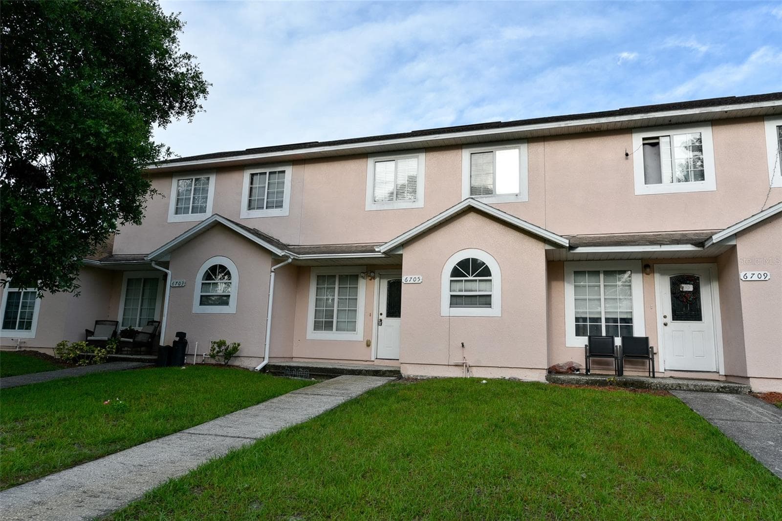 6705 MAGNOLIA POINTE CIR
