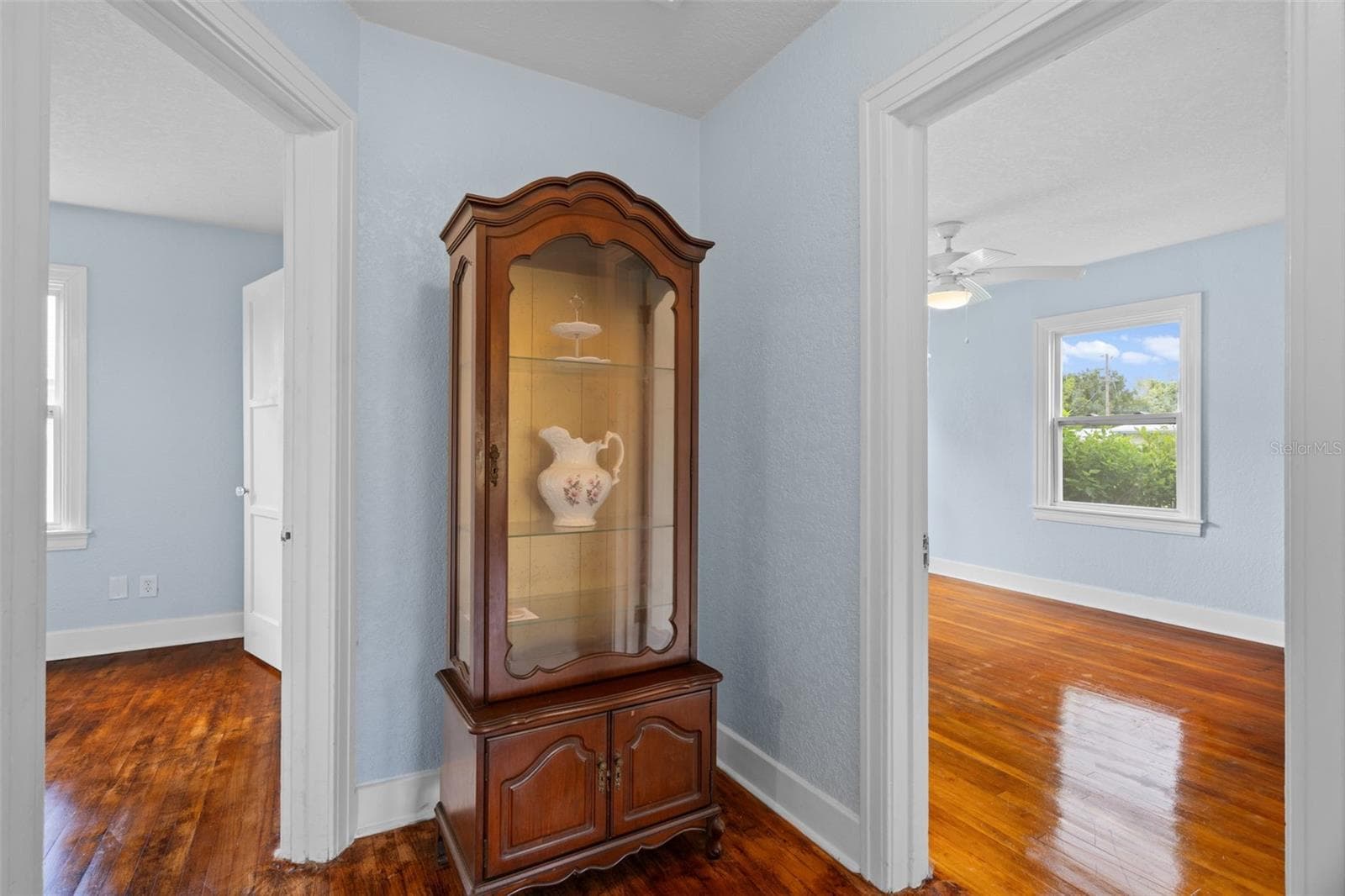 Single Family Residence at 5300 39 AVE N, ST PETERSBURG, photo 12 of 45