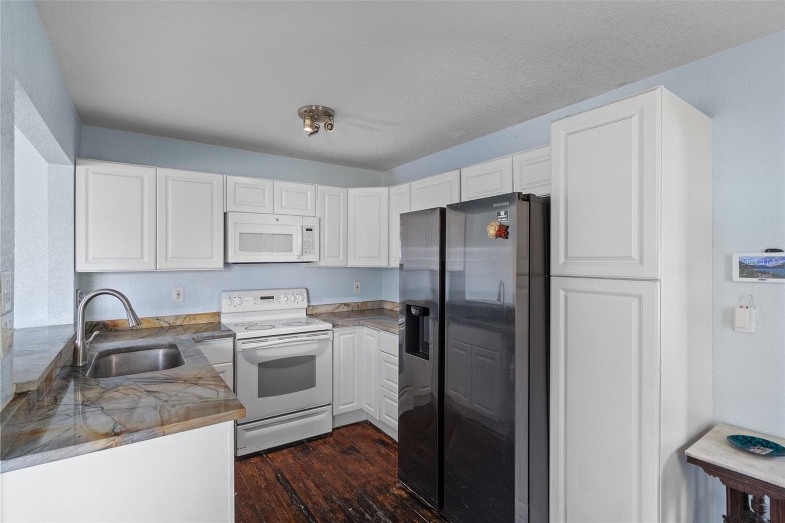 Single Family Residence at 5300 39 AVE N, ST PETERSBURG, photo 21 of 45