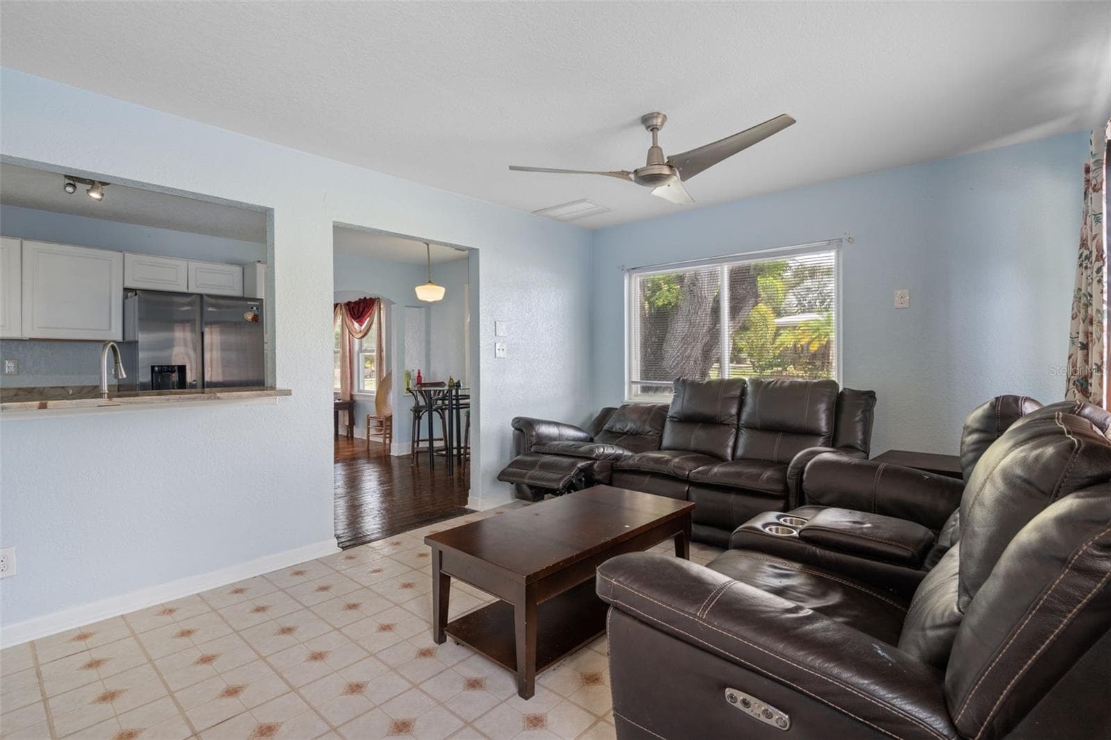 Single Family Residence at 5300 39 AVE N, ST PETERSBURG, photo 27 of 45