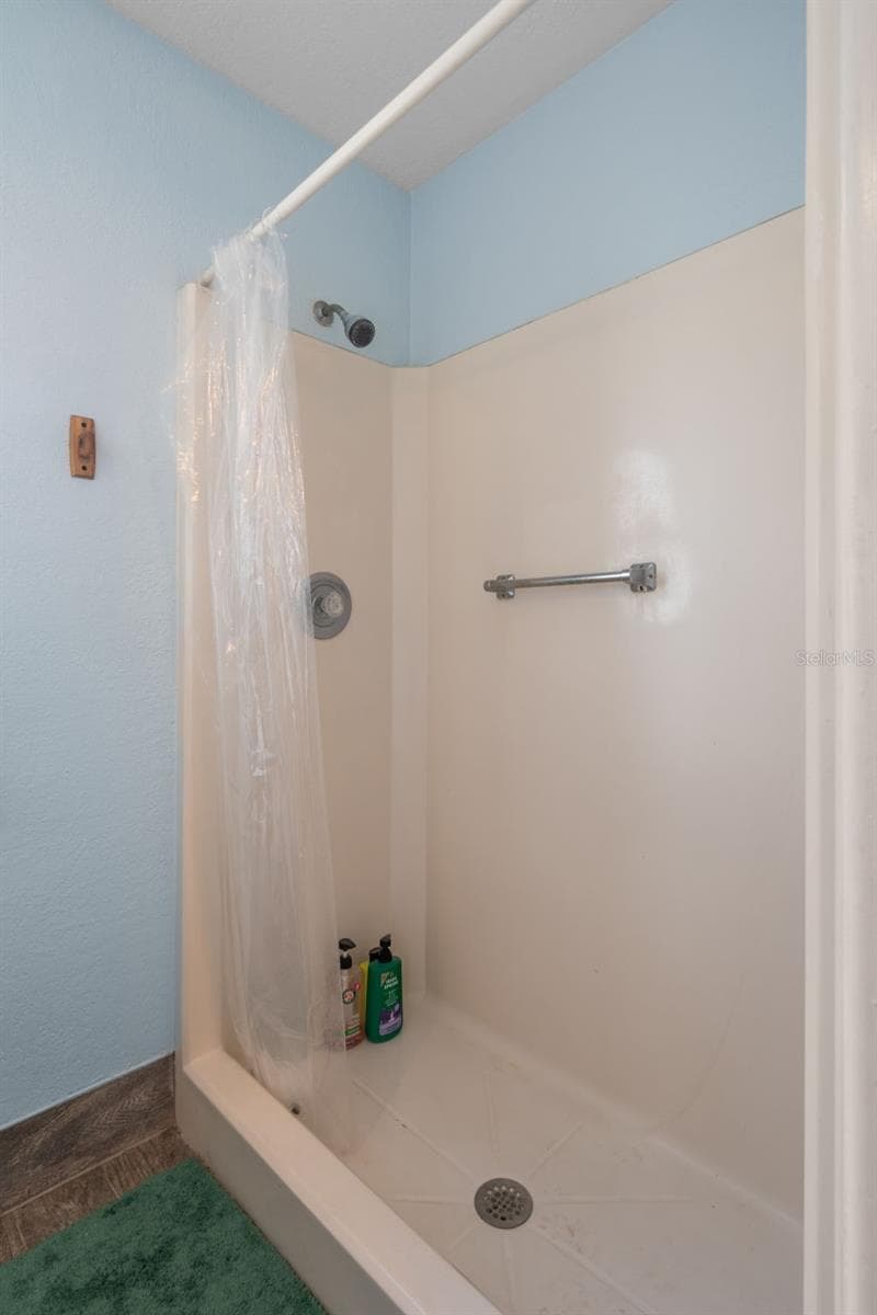 Single Family Residence at 5300 39 AVE N, ST PETERSBURG, photo 31 of 45