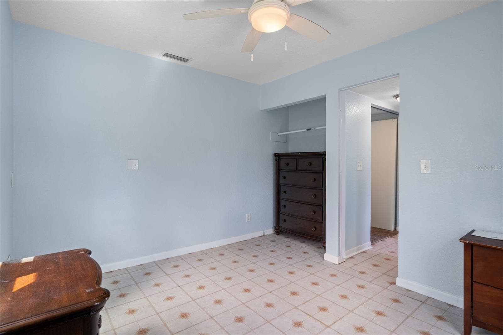 Single Family Residence at 5300 39 AVE N, ST PETERSBURG, photo 34 of 45