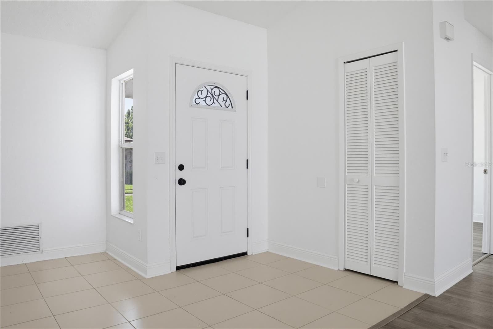 Single Family Residence at 1060 DEES DR, OVIEDO, photo 6 of 36