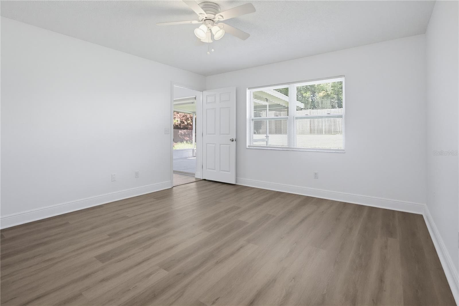 Master Bedroom - 1060 DEES DR, OVIEDO