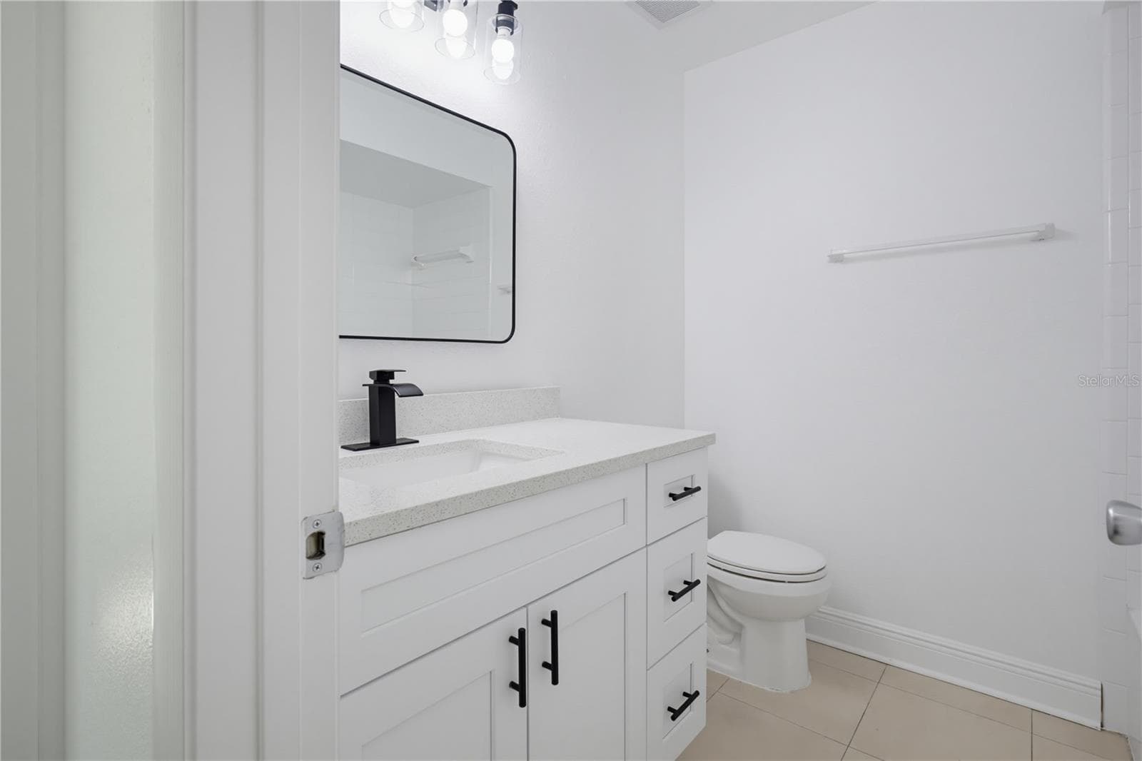 Bathroom 2 - 1060 DEES DR, OVIEDO