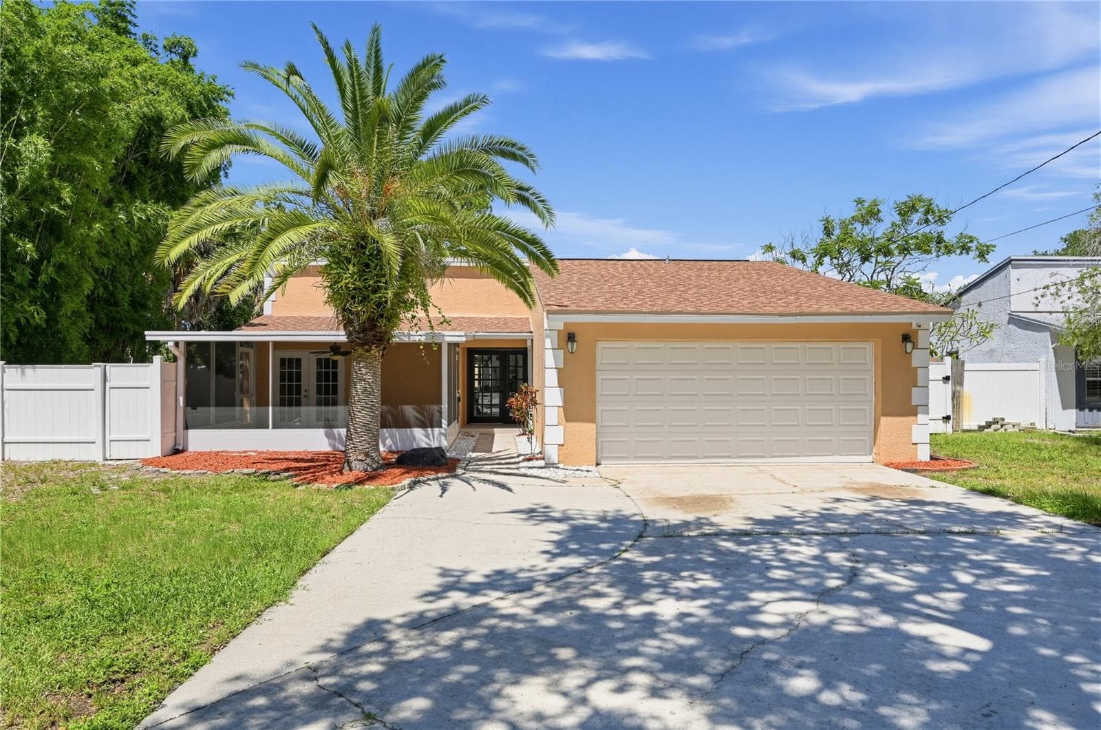 Single Family Residence at 915 SEMINOLE BLVD, TARPON SPRINGS, photo 2 of 26