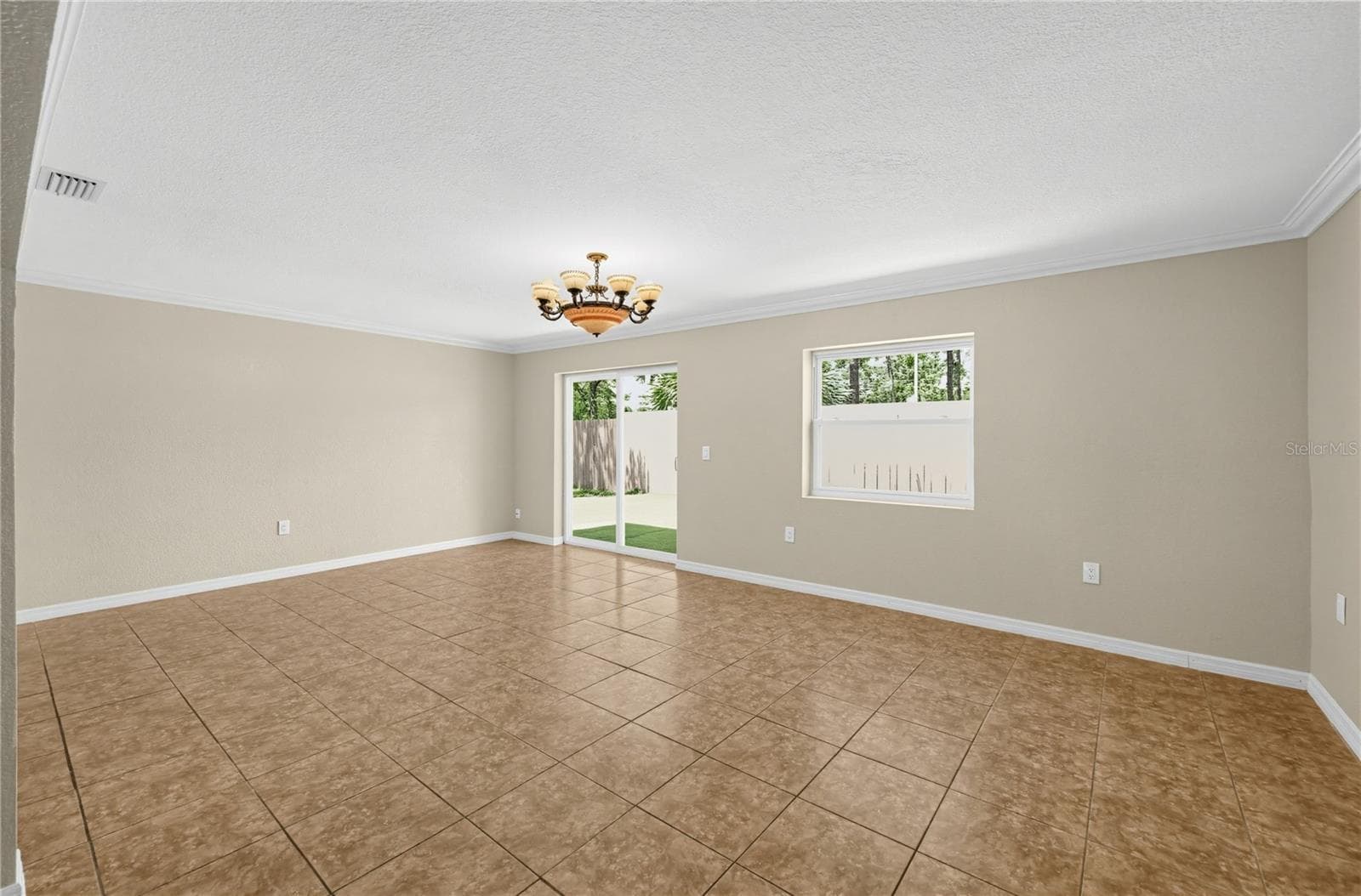 Single Family Residence at 915 SEMINOLE BLVD, TARPON SPRINGS, photo 12 of 26